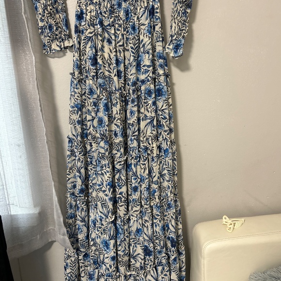 MISA long sleeve printed dress - Picture 3 of 3